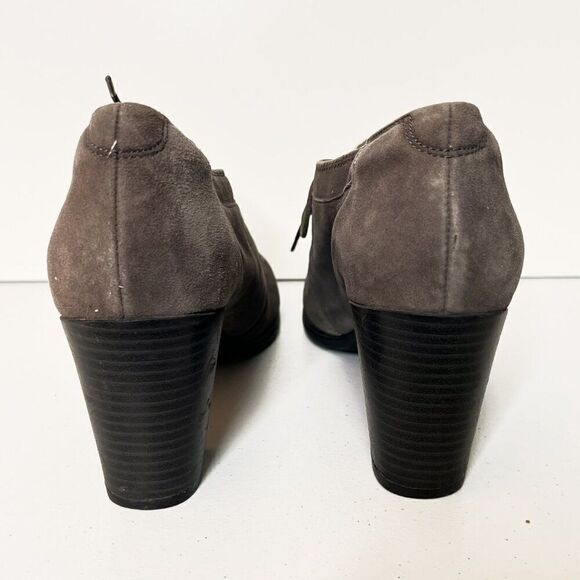 Clarks Araya Hale Gray Suede Lace-Up Block Heel Shootie - Picture 5 of 7